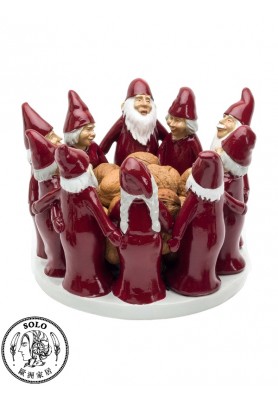 Ring of dancing Santas 7052, RED, 20.5x20.5x15CM